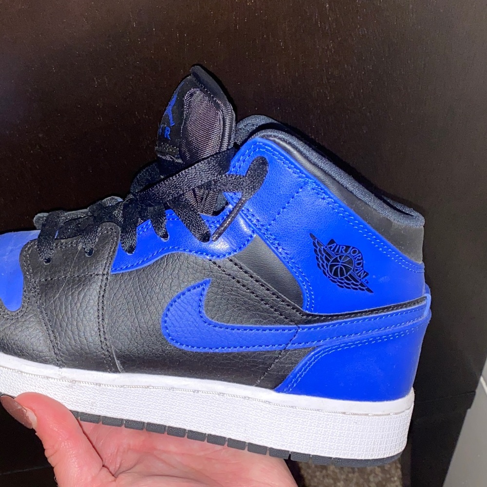 Mid Jordan's